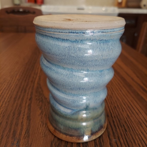 Ceramic Earthenware Ripple Blue Vase by Zoe - Picture 8 of 9